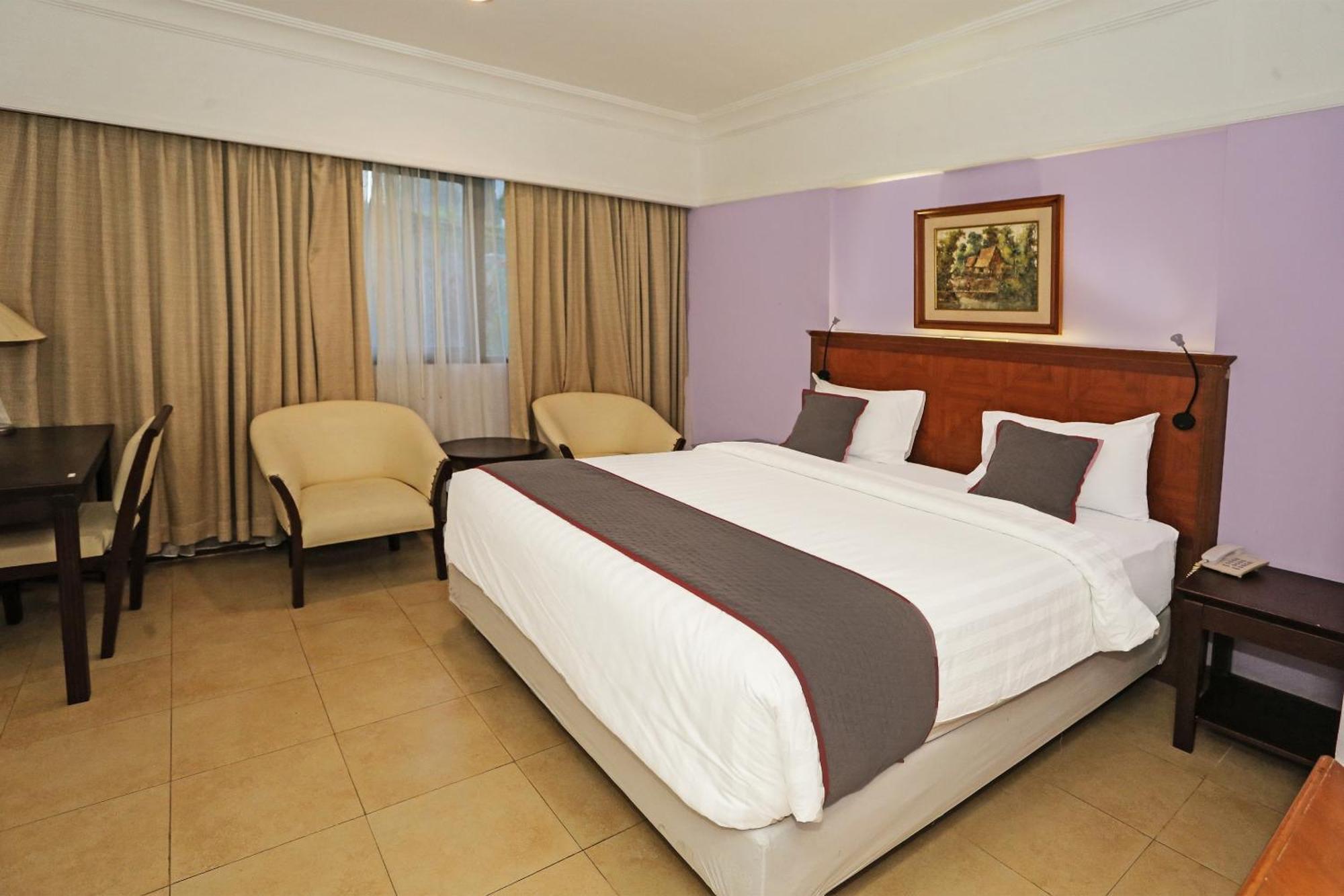 Collection O 91898 Series Hotel Kuningan Jacarta Exterior foto